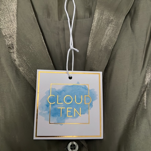 Green cropped button down - Picture 3 of 3